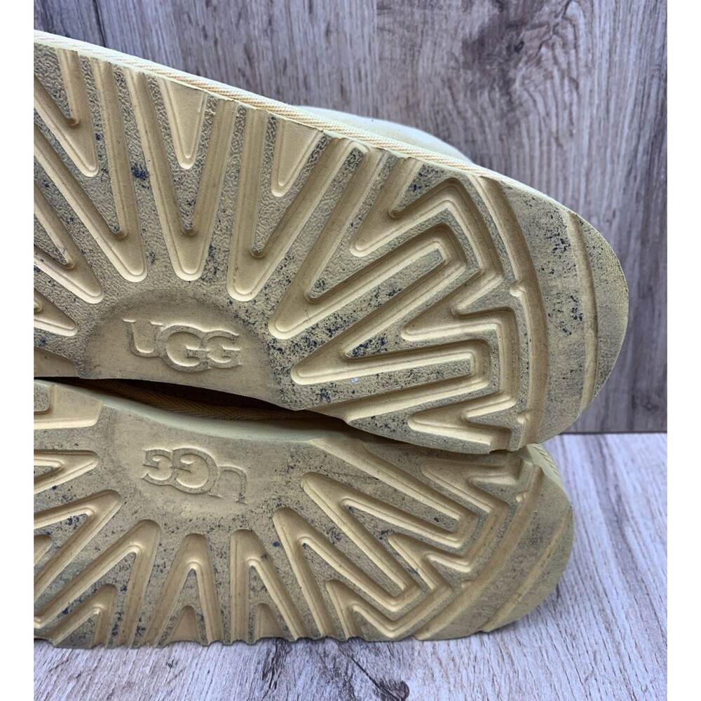 UGG Kids Neumel II Unisex Chukka Boots 1017320K Big Bird School Yellow Size 5 - Picture 14 of 16